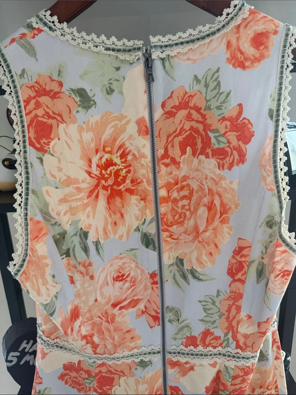 Alice + Olivia Floral V-Neck Ruffle Hem Dress in Coral and Green - Picture 5 of 6